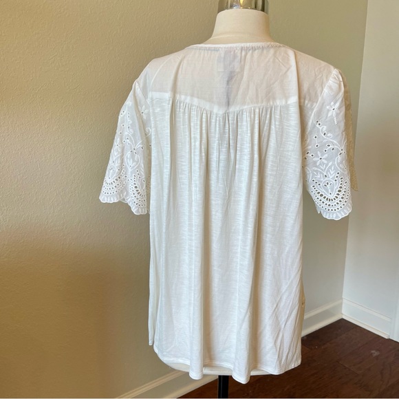 New with tags.  Knox Rose, white summer top with lace crochet detailing.  Size L - Picture 5 of 7